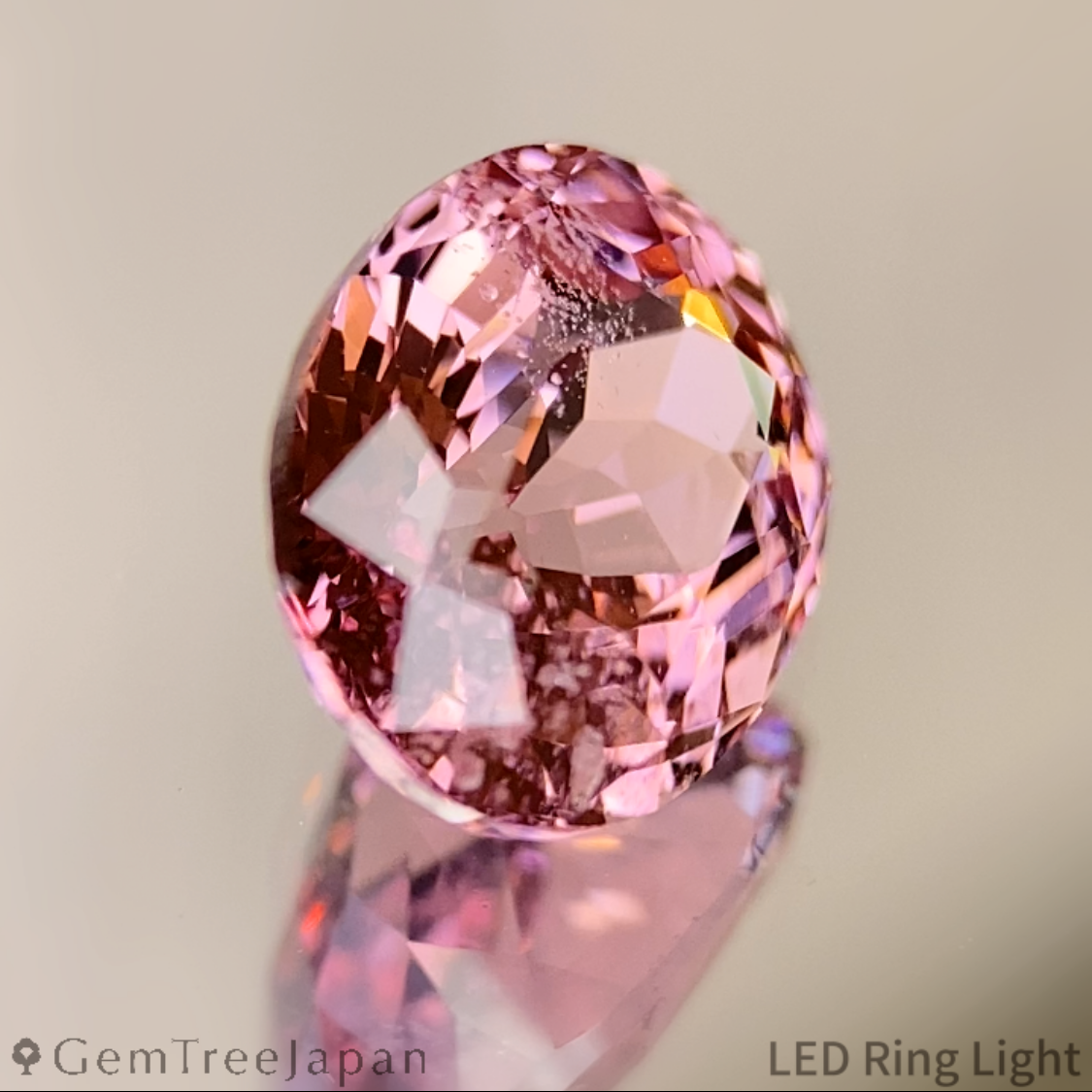 Malaya Garnet 2.080ct / Tanzania