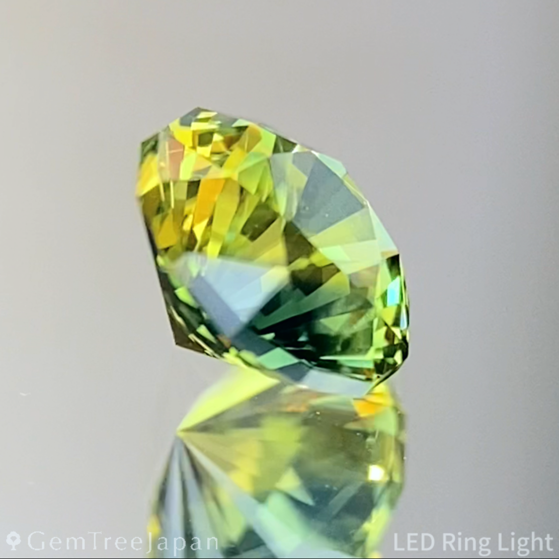 Parti-Color Sapphire 0.701ct / Madagascar