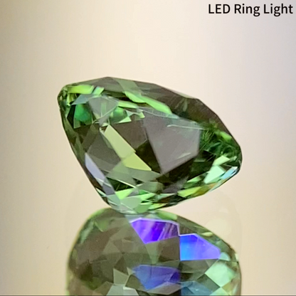 UV Change Tsavorite 0.758ct / Tanzania