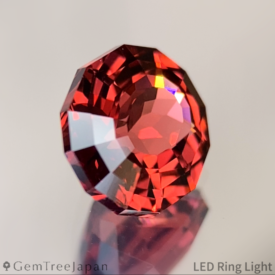 Malaya Garnet 1.491ct / Tanzania