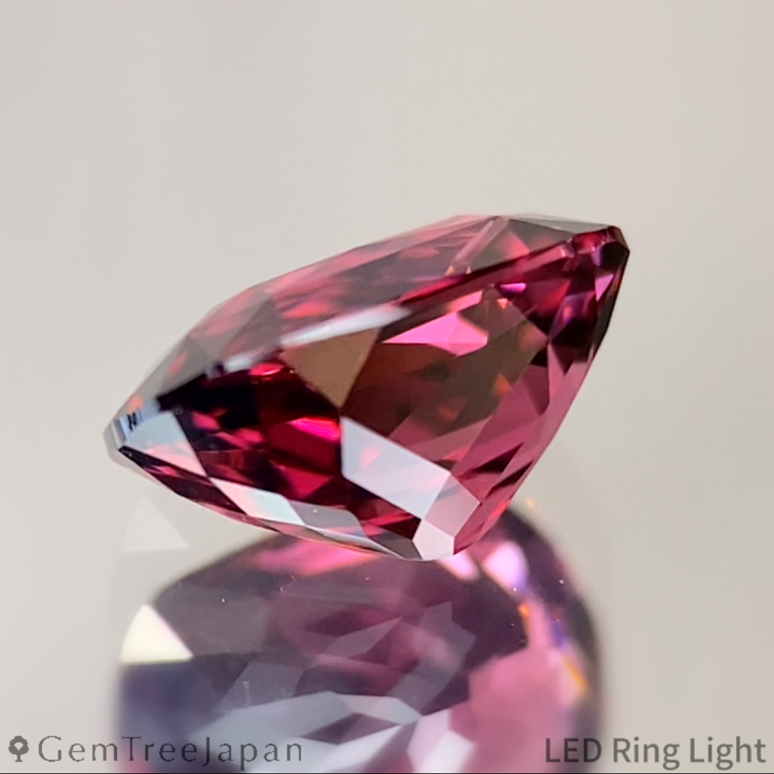 Malaya Garnet 1.304ct / Tanzania