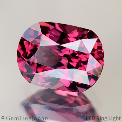 Malaya Garnet 1.304ct / Tanzania