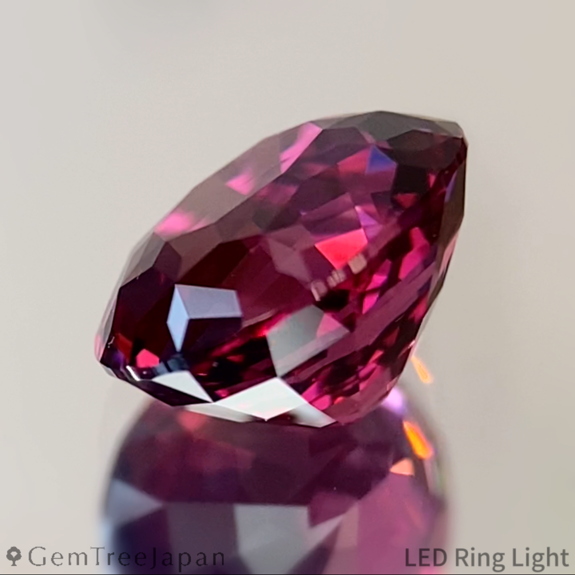 【SP Trial Price】"Table Cube Cut 2" Rhodolite Garnet 2.252ct / Tanzania