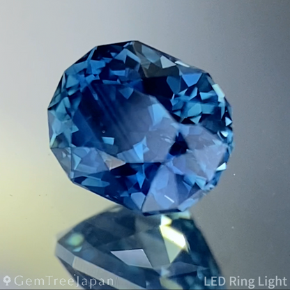 Greenish Blue Sapphire 0.605ct / Cameroon