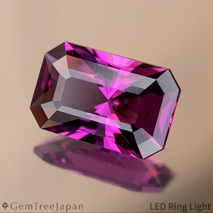 Rhodolite Garnet 1.321ct / Tanzania
