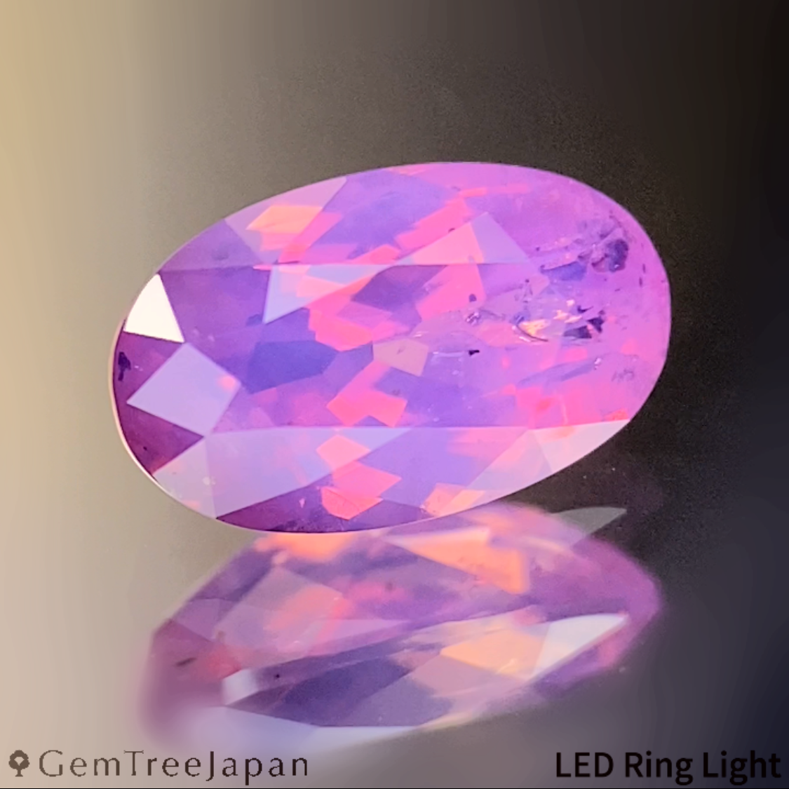 Un-Heat Padparadscha Sapphire 0.935ct / Sri Lanka