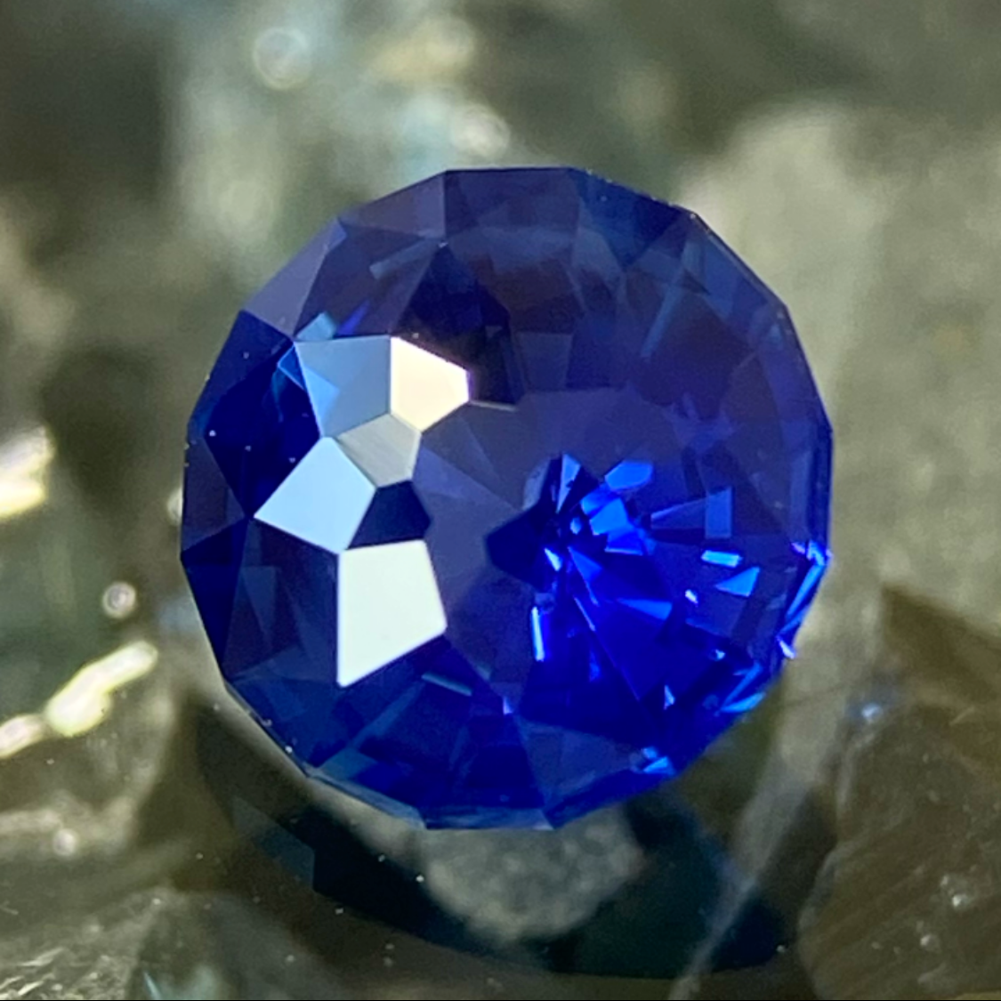 Un-Heat Cornflower Blue Sapphire 0.56ct / Madagascar