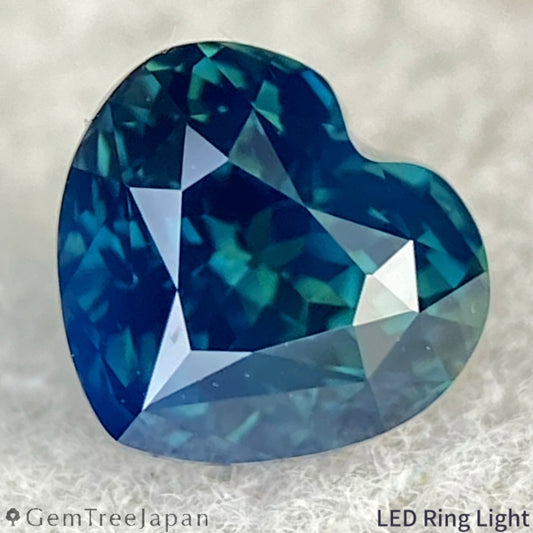 Silky Greenish Blue Sapphire 0.991ct / Cameroon