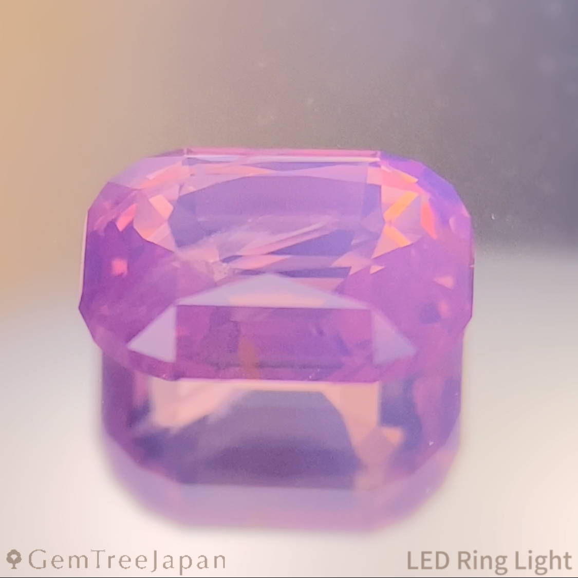 Un-Heat Padparadscha Sapphire 1.118ct / Sri Lanka