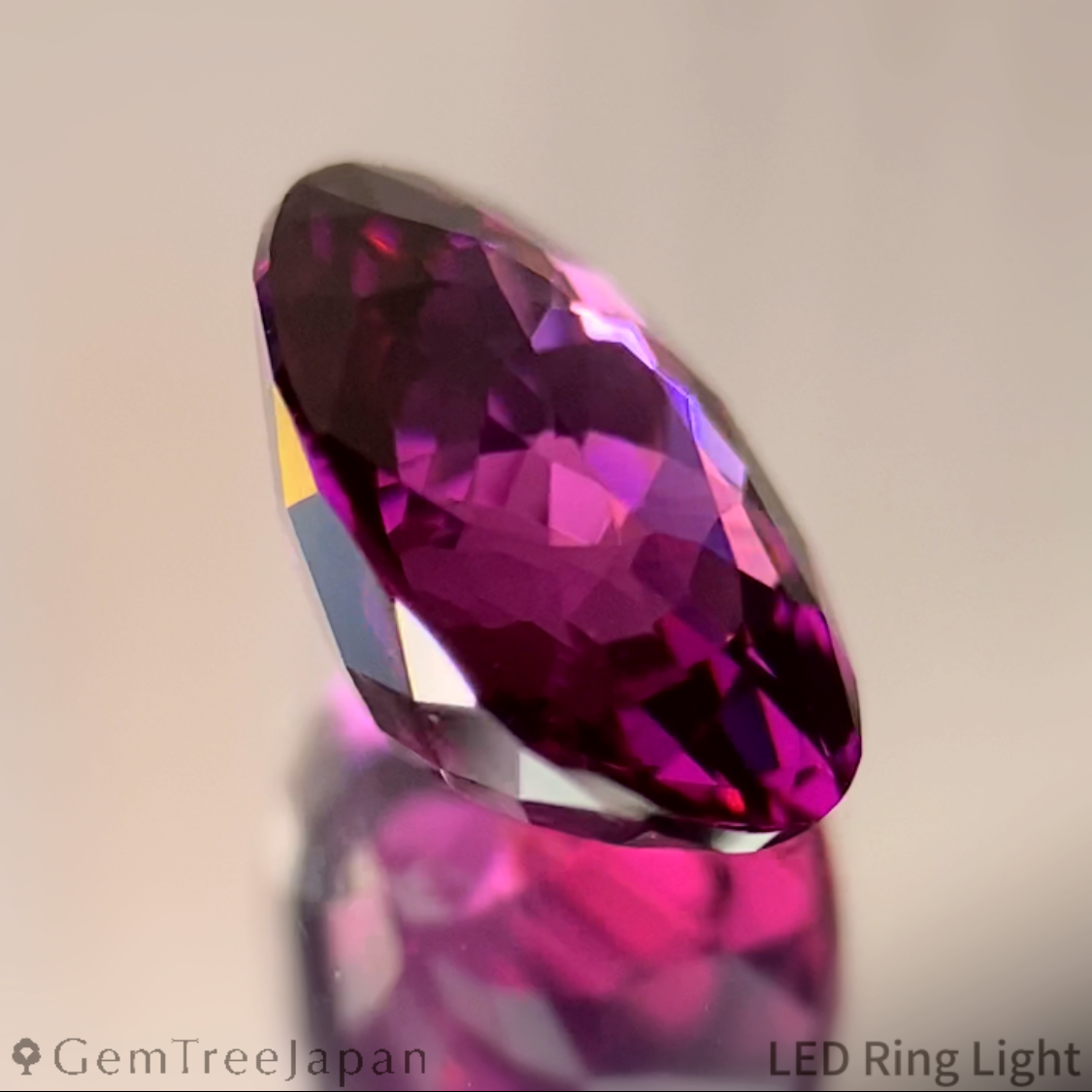 "Super Gira" Rhodolite Garnet 2.171ct / Tanzania