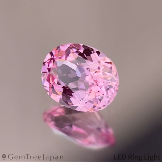 Un-Heat Padparadscha Sapphire 0.426ct / Vietnam