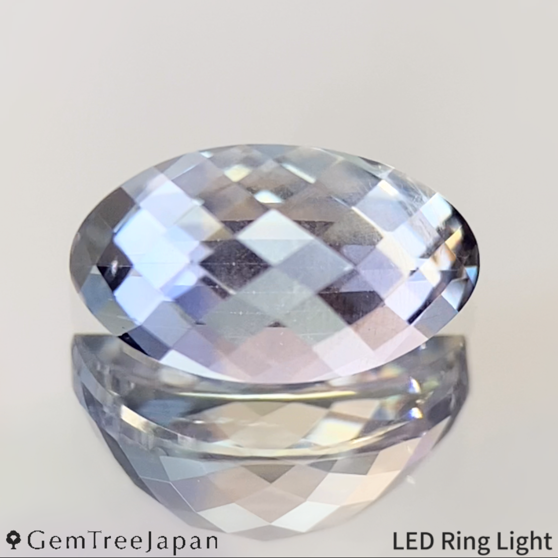 "Sleepy Rainbow" Un-Heat Parti-Color Sapphire 1.439ct / Kanchanaburi (Thailand)