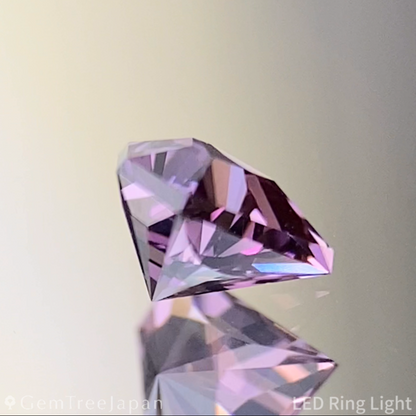 Pinkish Purple Spinel 0.357ct / Sri Lanka