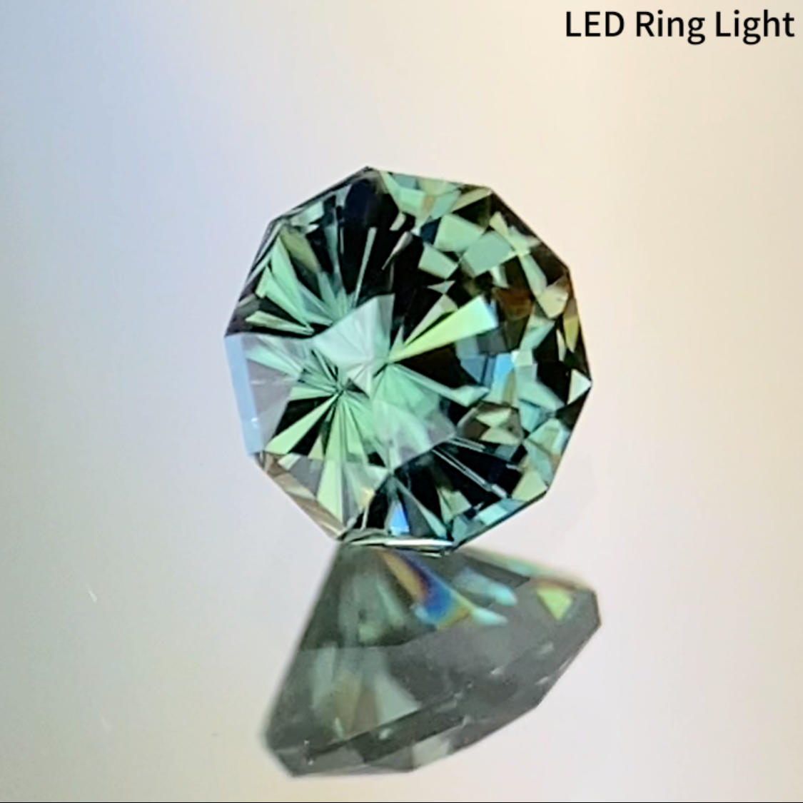 UV Tenebrescent Green Zircon 0.357ct