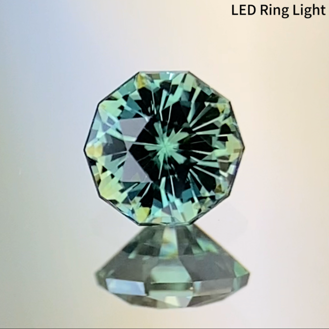 UV Tenebrescent Green Zircon 0.357ct