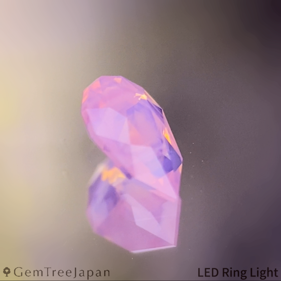 Un-Heat Padparadscha Sapphire 0.319ct / Vietnam