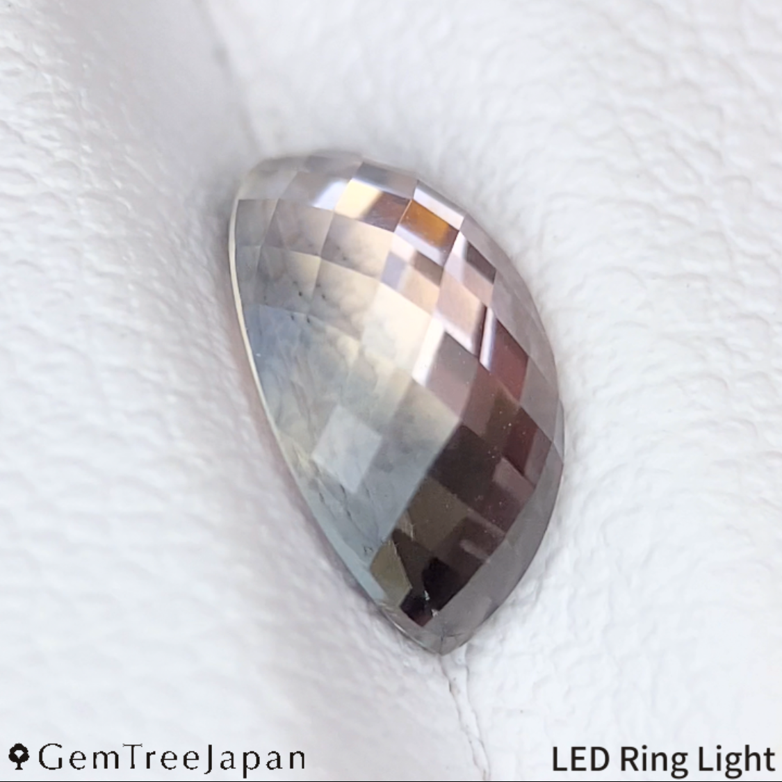 "Sleepy Rainbow" Un-Heat Parti-Color Sapphire 1.439ct / Kanchanaburi (Thailand)