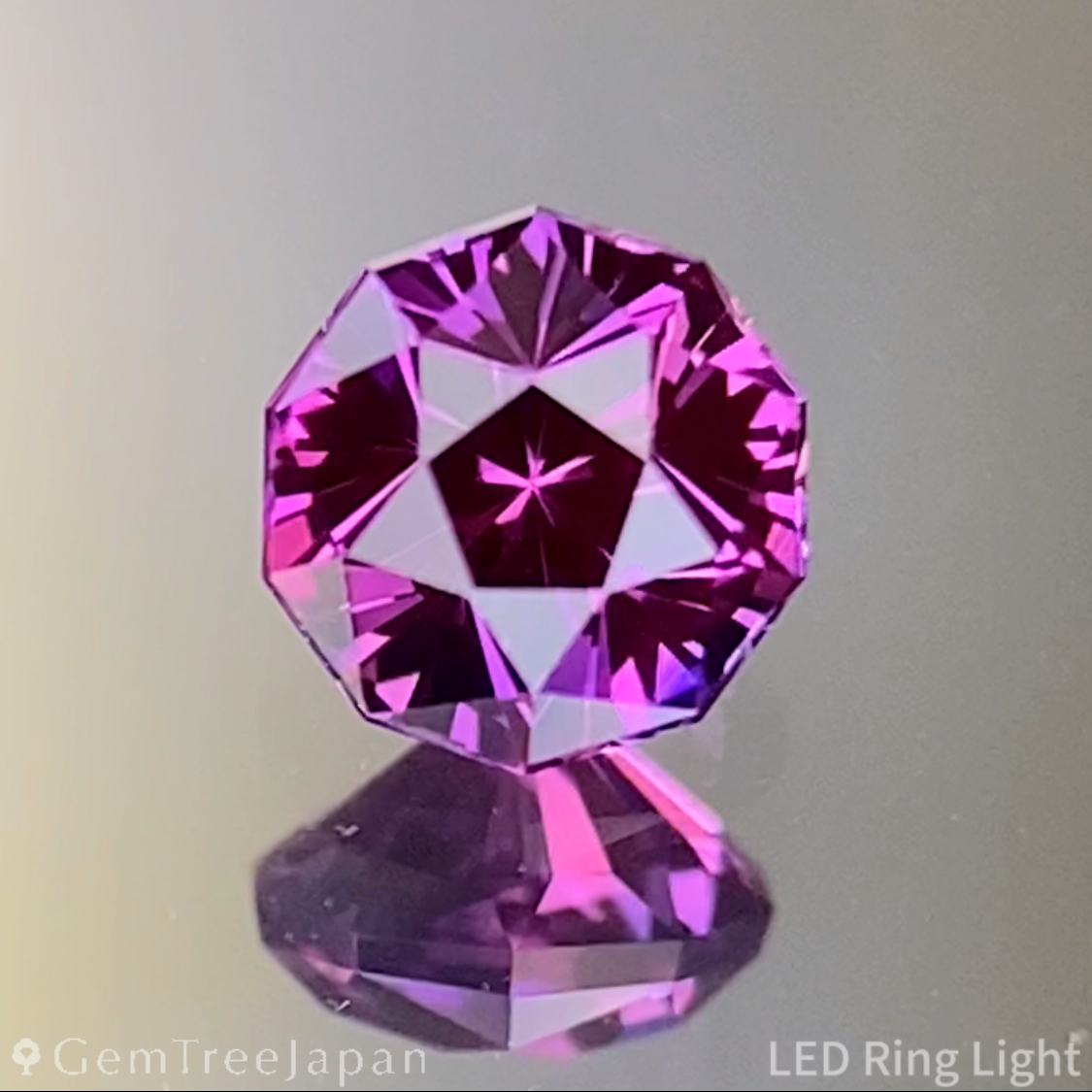 Purplish Pink Sapphire 0.360ct / Sri Lanka