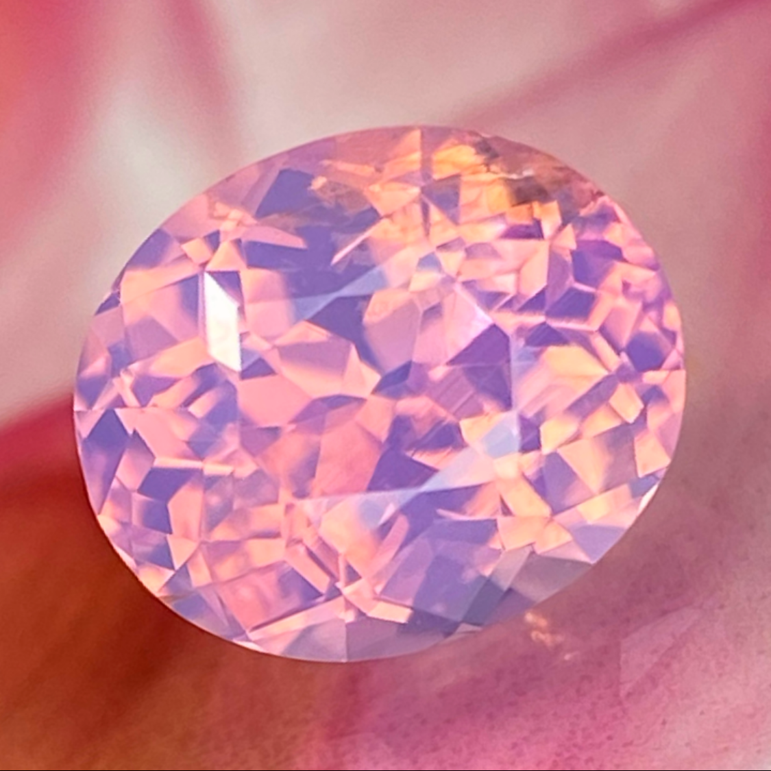 Un-Heat Silky Padparadscha Sapphire 0.658ct / Vietnam