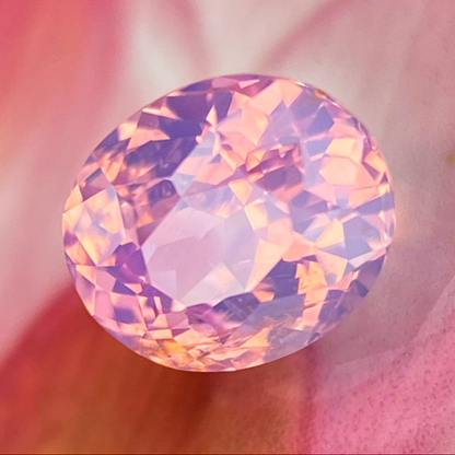 Un-Heat Silky Padparadscha Sapphire 0.658ct / Vietnam