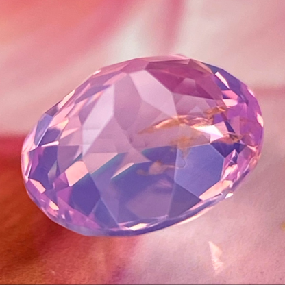 Un-Heat Silky Padparadscha Sapphire 0.658ct / Vietnam