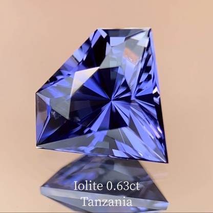 Iolite 0.63ct / Tanzania