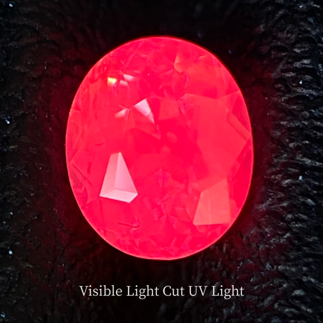 Un-Heat Silky Padparadscha Sapphire 0.658ct / Vietnam