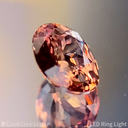 Un-Heat Padparadscha Sapphire 0.540ct / Madagascar