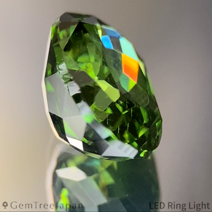 Green Zircon 3.649ct / Madagascar