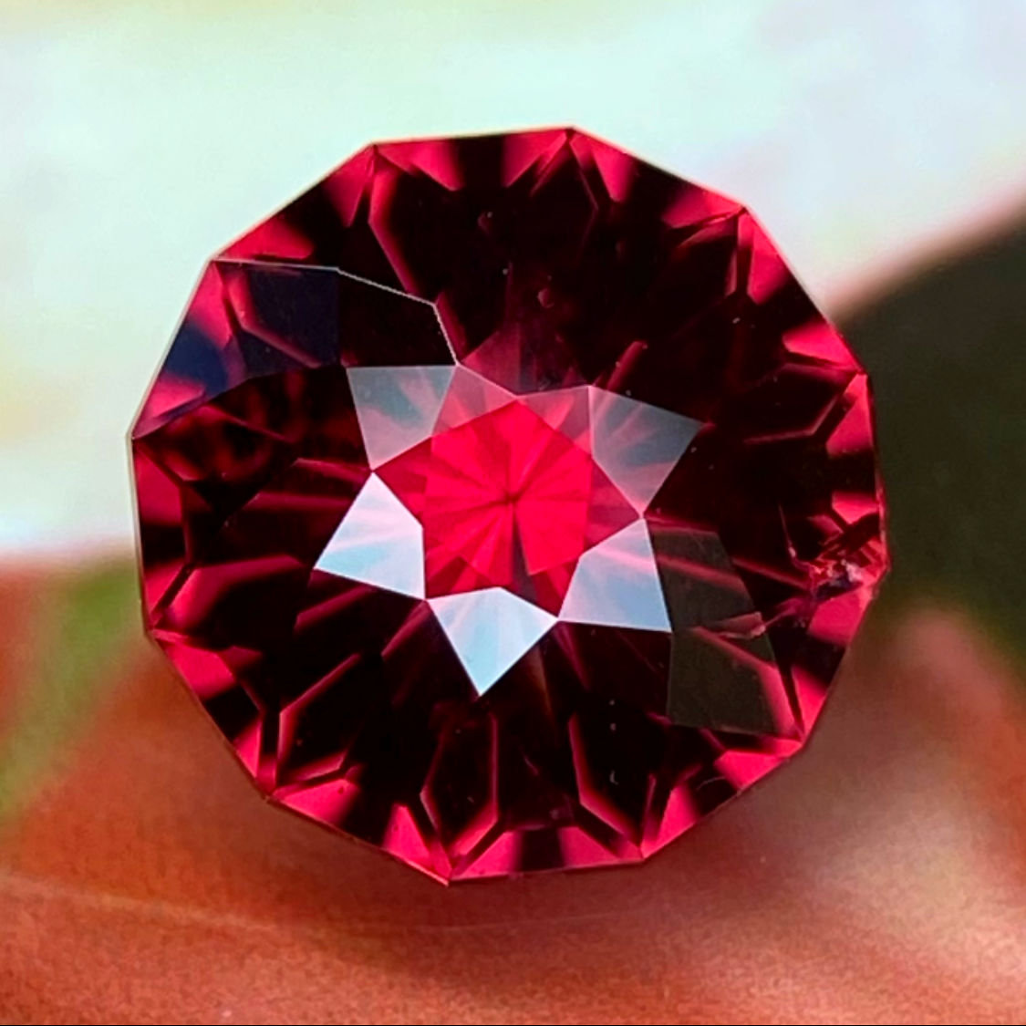 Rhodolite Garnet 1.44ct / Vietnam 