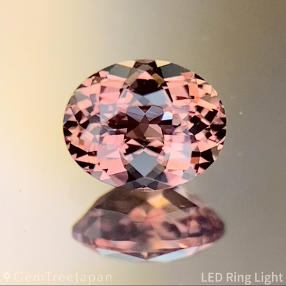 Purplish Orange Sapphire 0.530ct / Madagascar