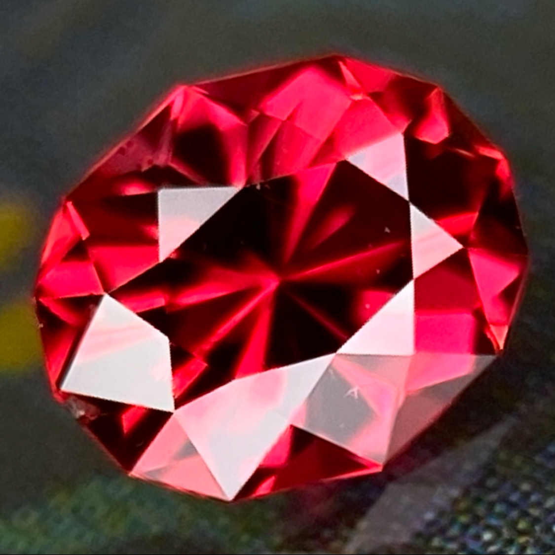 Red Spinel 0.23ct / Burma