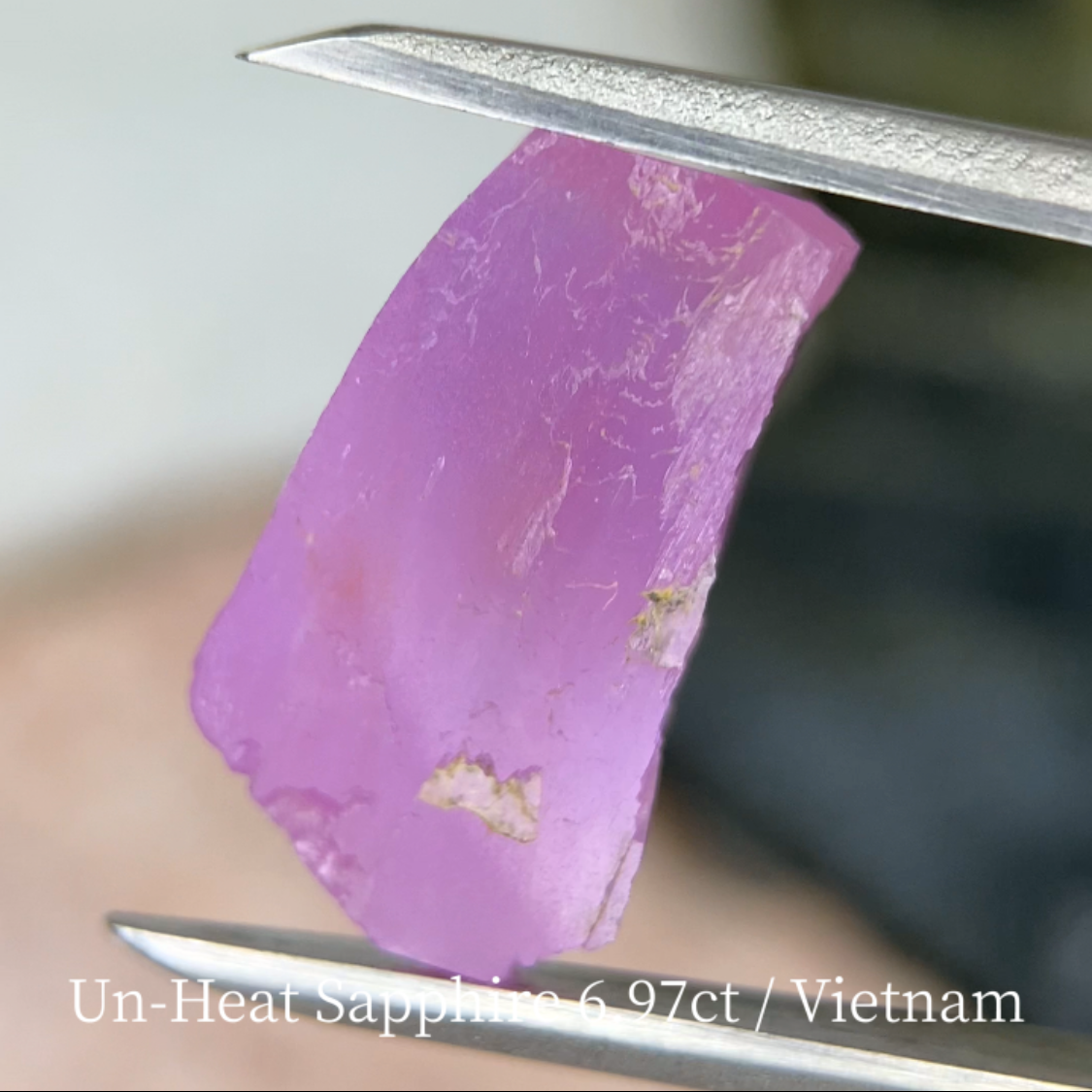 Un-Heat Sapphire 6.97ct  / Vietnam