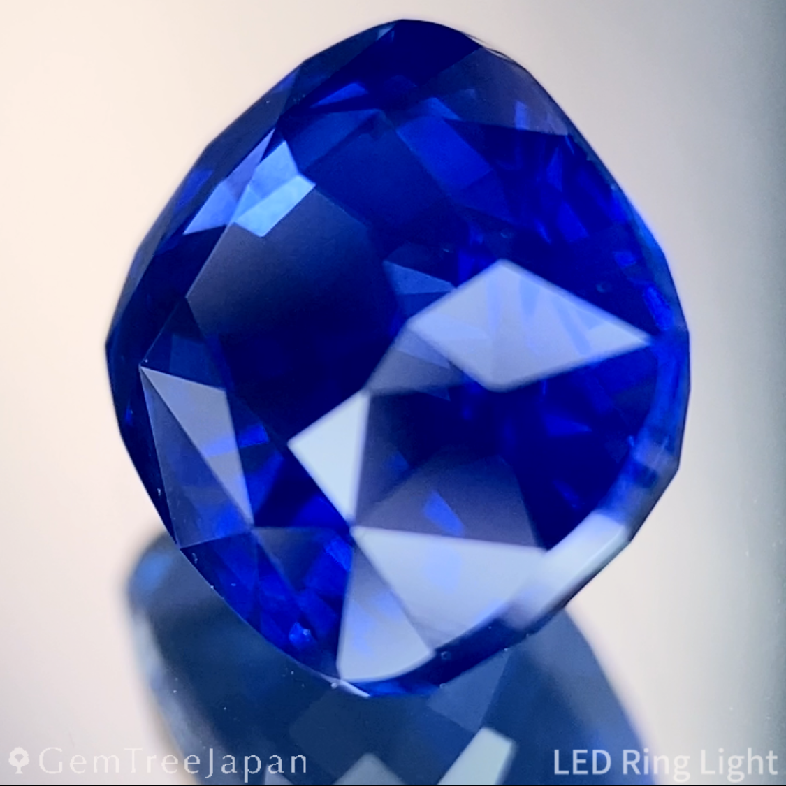 Cornflower Blue Sapphire 3.110ct / Burma
