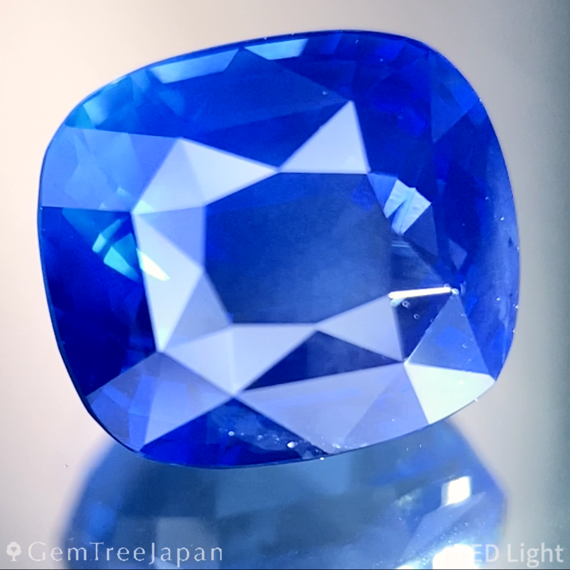 Cornflower Blue Sapphire 3.110ct / Burma