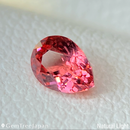 Orangy Pink Spinel 0.254ct / Vietnam