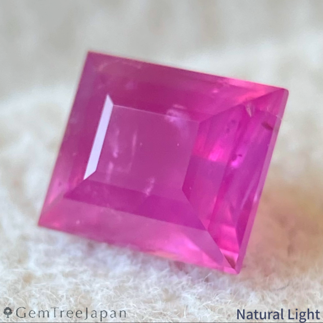 Un-Heat Ruby 0.944ct / Burma