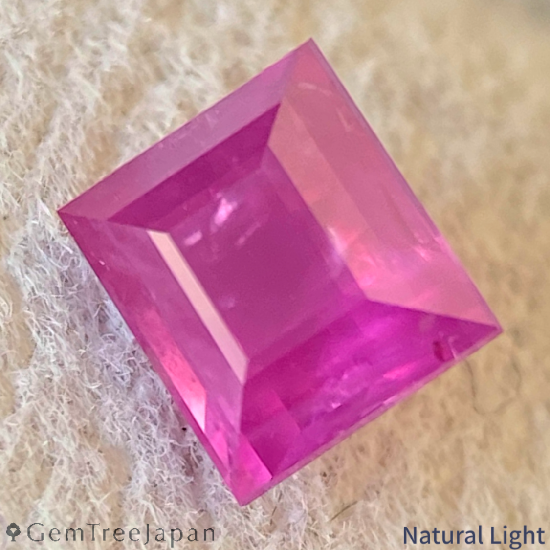 Un-Heat Ruby 0.944ct / Burma
