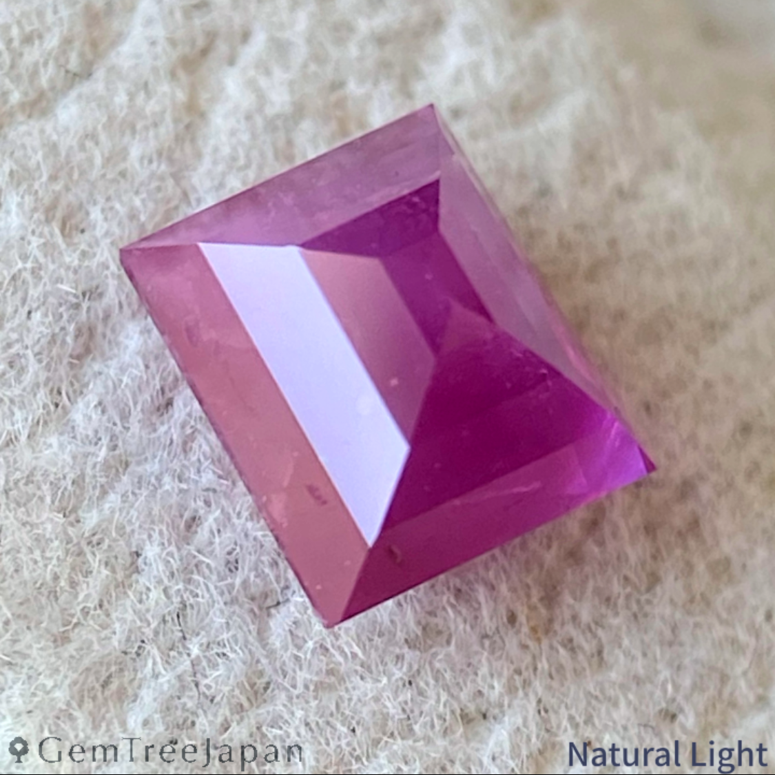 Un-Heat Ruby 0.944ct / Burma