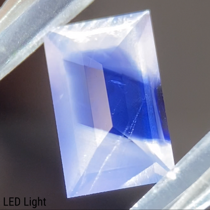 Parti-Color Sapphire 0.928ct / Vietnam