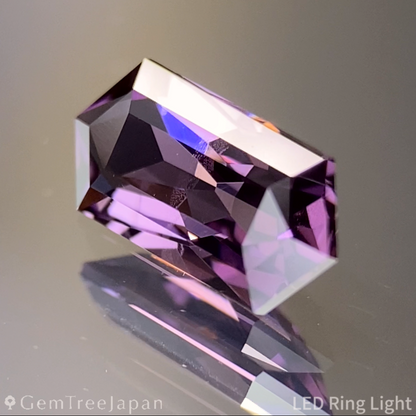 Pinkish Violet Spinel 0.994ct / Sri Lanka