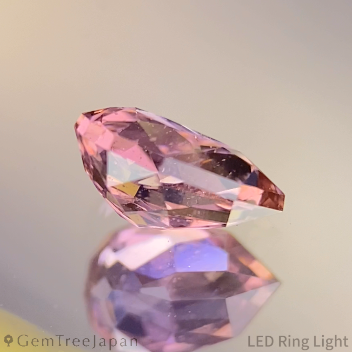 Unheated Sapphire 0.584ct / Madagascar