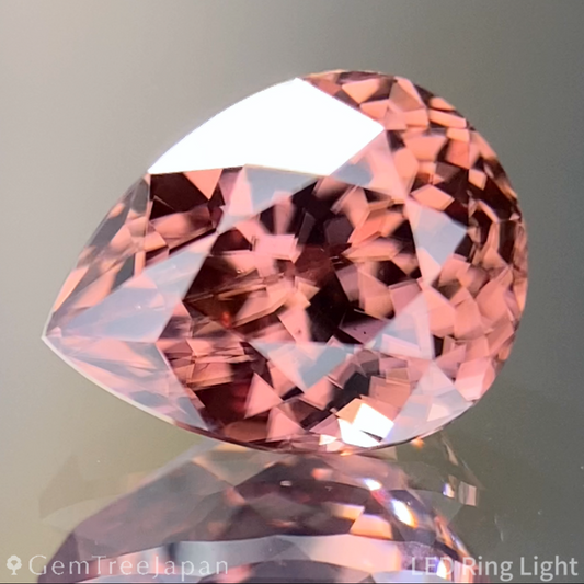 Purplish Orange Zircon 2.407ct / Madagascar