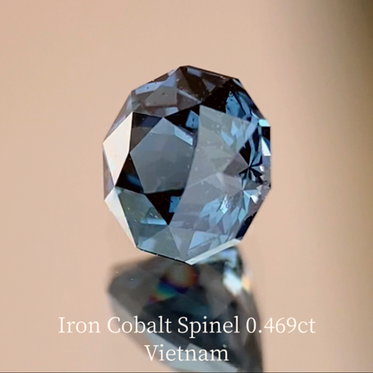 Iron Cobalt Spinel 0.469ct / Vietnam