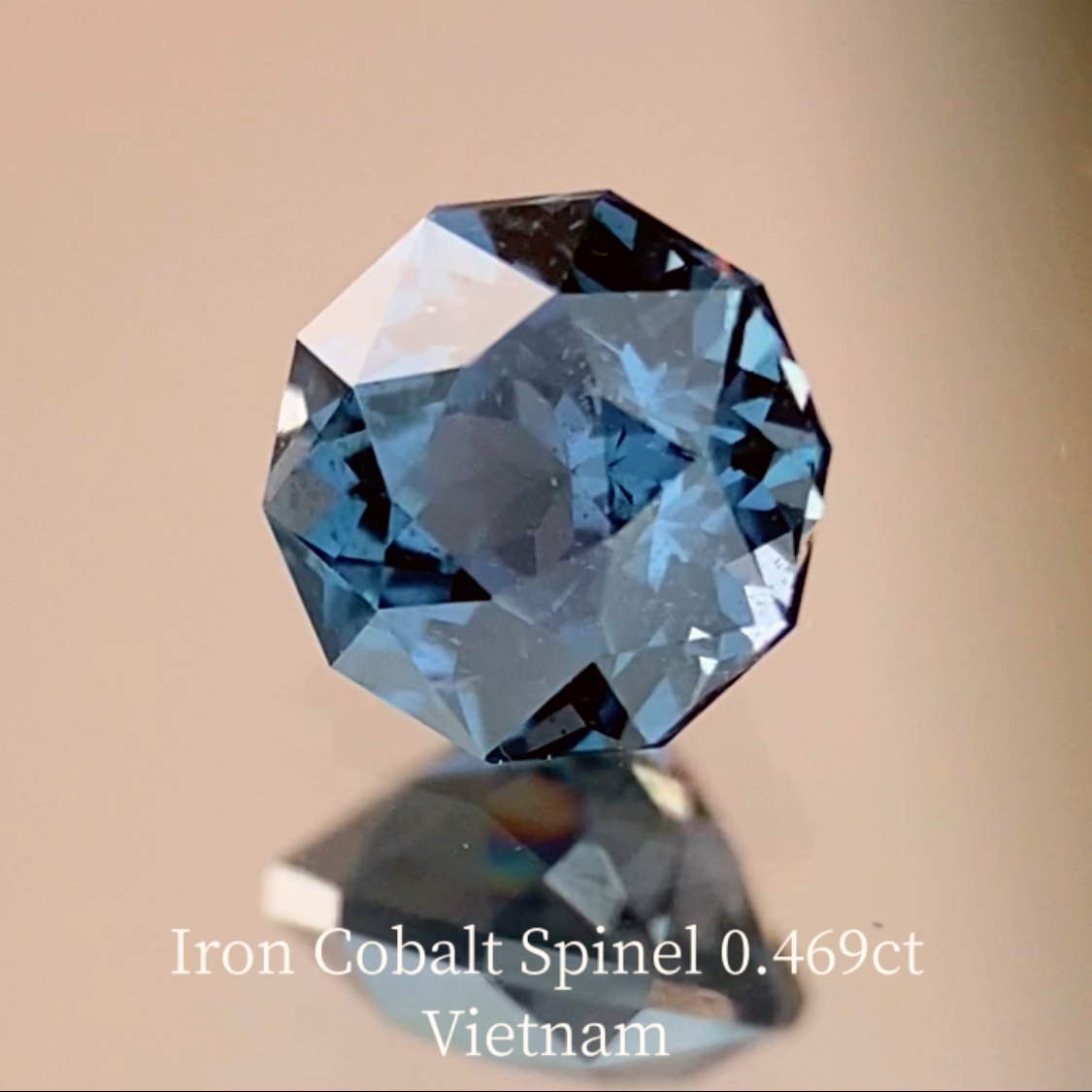 Iron Cobalt Spinel 0.469ct / Vietnam