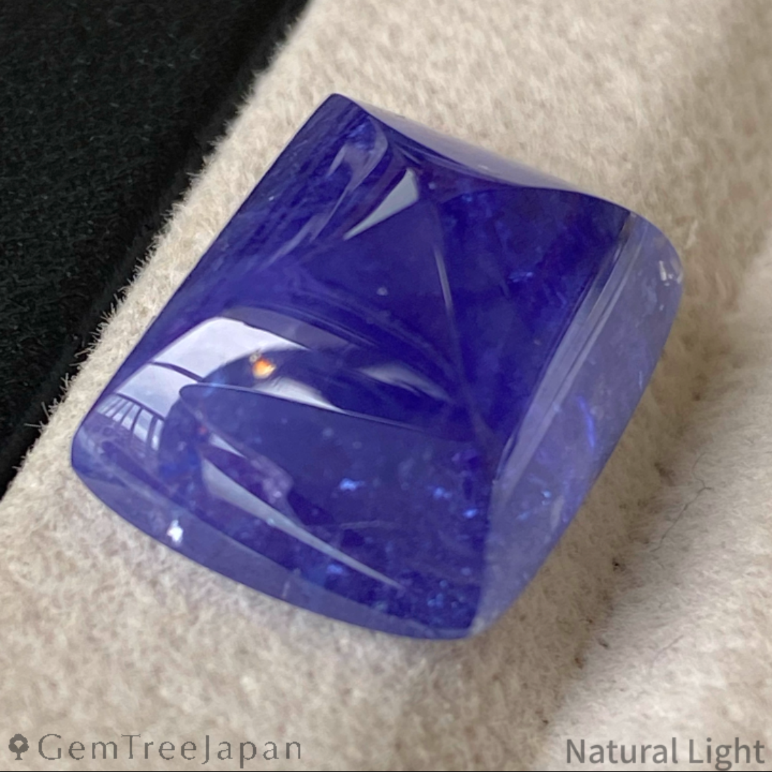 Tanzanite 16.158ct / Tanzania