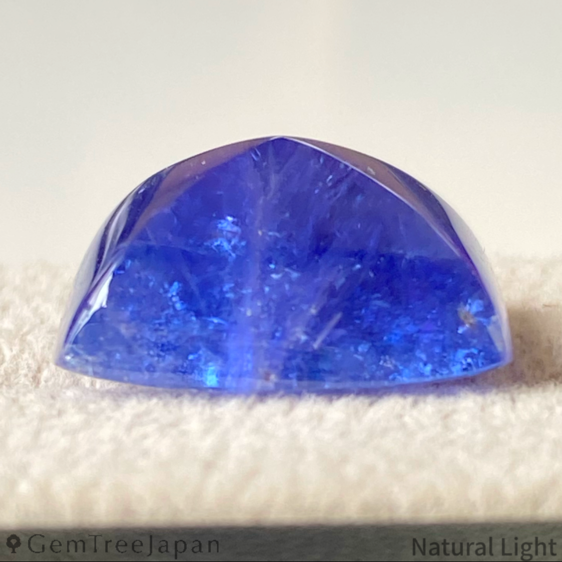Tanzanite 16.158ct / Tanzania
