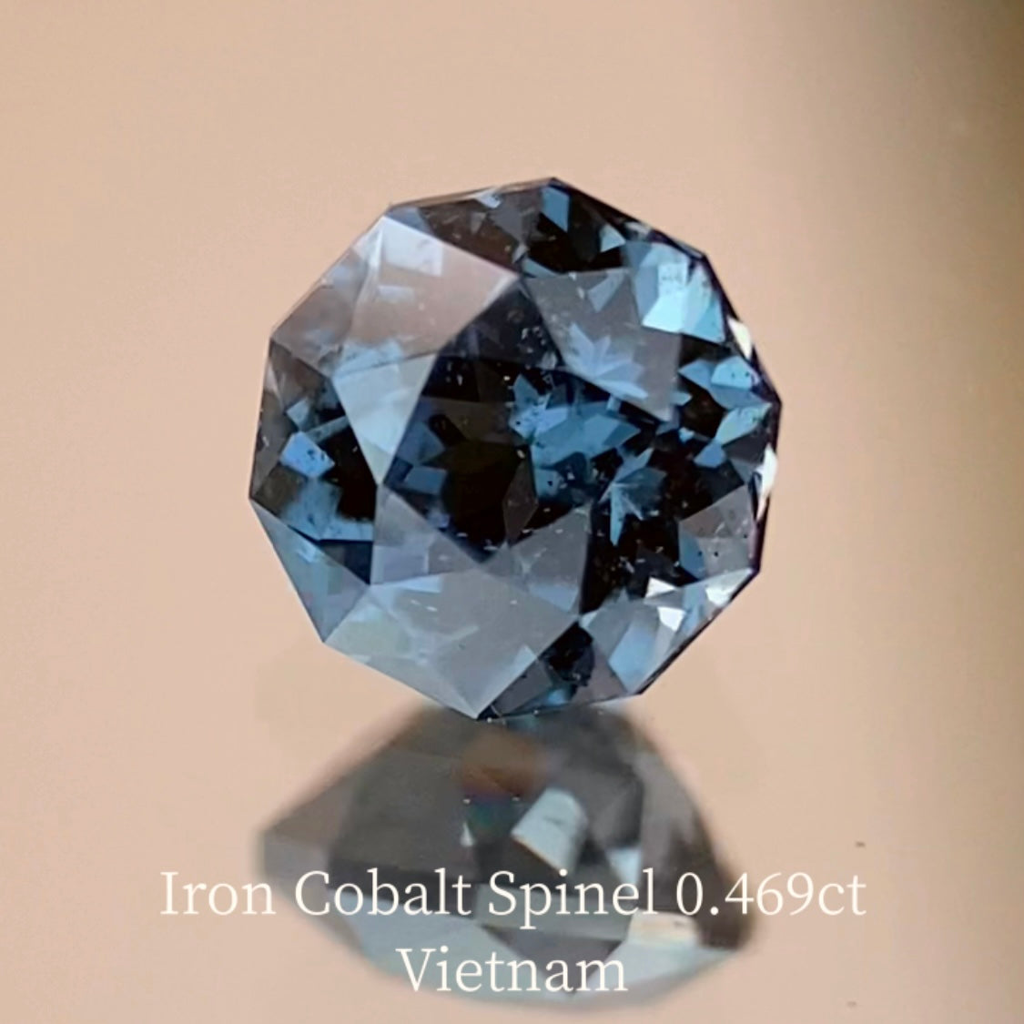 Iron Cobalt Spinel 0.469ct / Vietnam