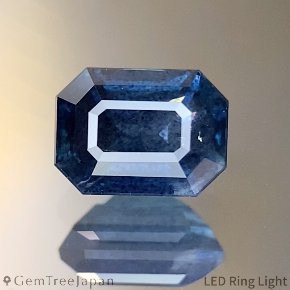 Deep Indigo Blue Sapphire 0.815ct / Madagascar