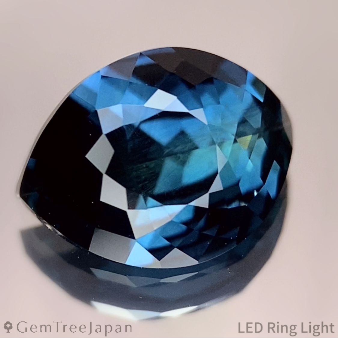 【One Price】"Peacock's Eye" Sapphire 2.62ct / Madagascar